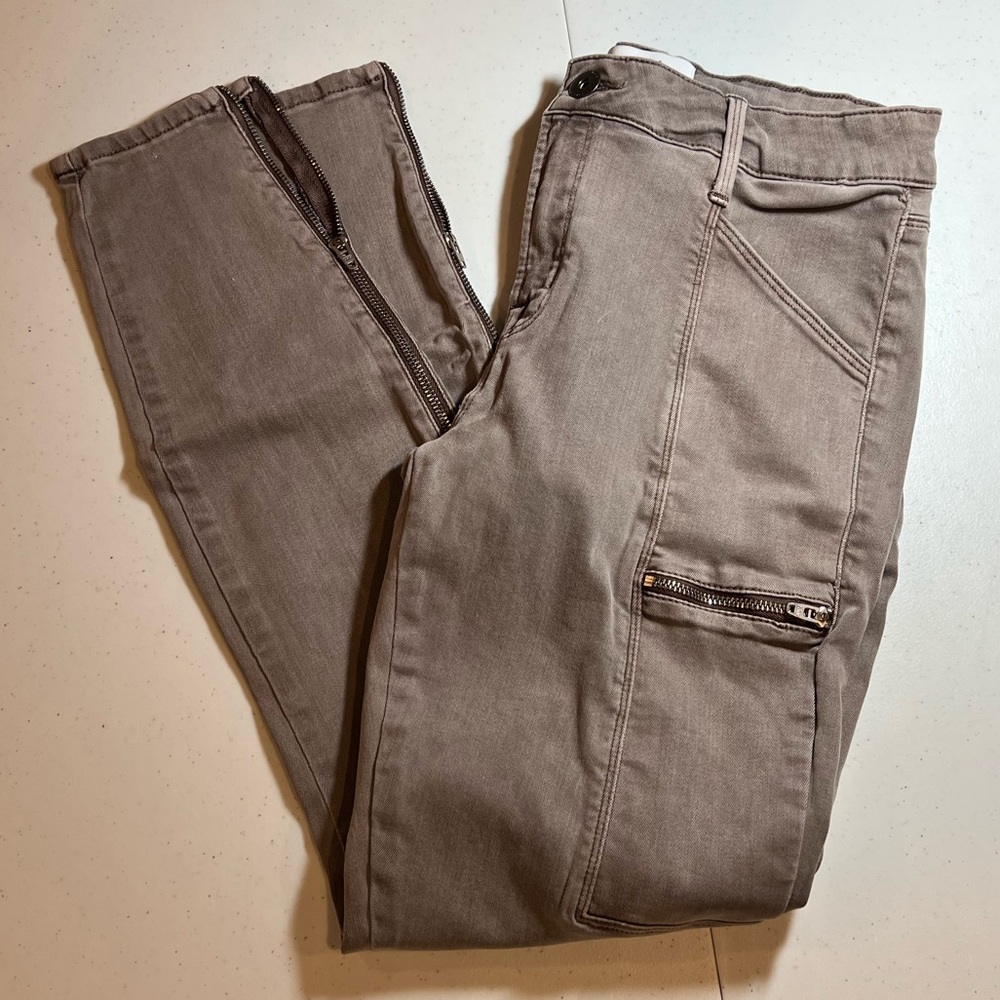 Pistola jeans or pants with zipper details